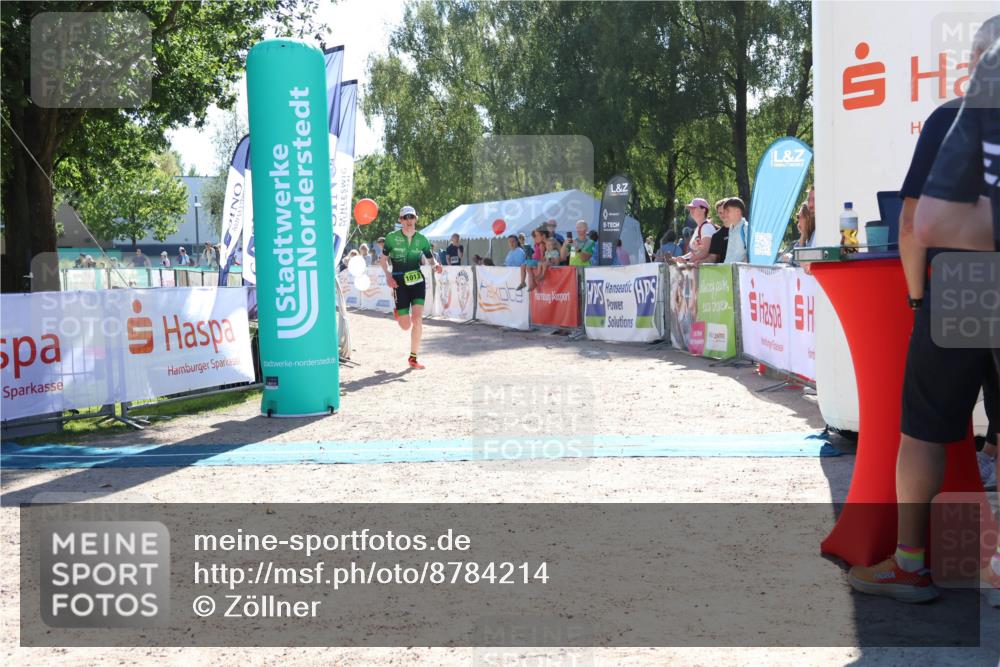 07.09.2025 - 19. Norderstedt Triathlon Zöllner http://msf.ph/oto/8784214 07.09.2025 15:19:25 Ziel 980, 1013 meine-sportfotos.de