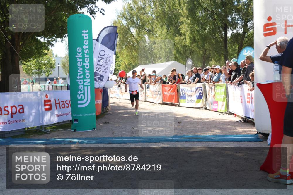 07.09.2025 - 19. Norderstedt Triathlon Zöllner http://msf.ph/oto/8784219 07.09.2025 13:08:13 Ziel 816, 828 meine-sportfotos.de