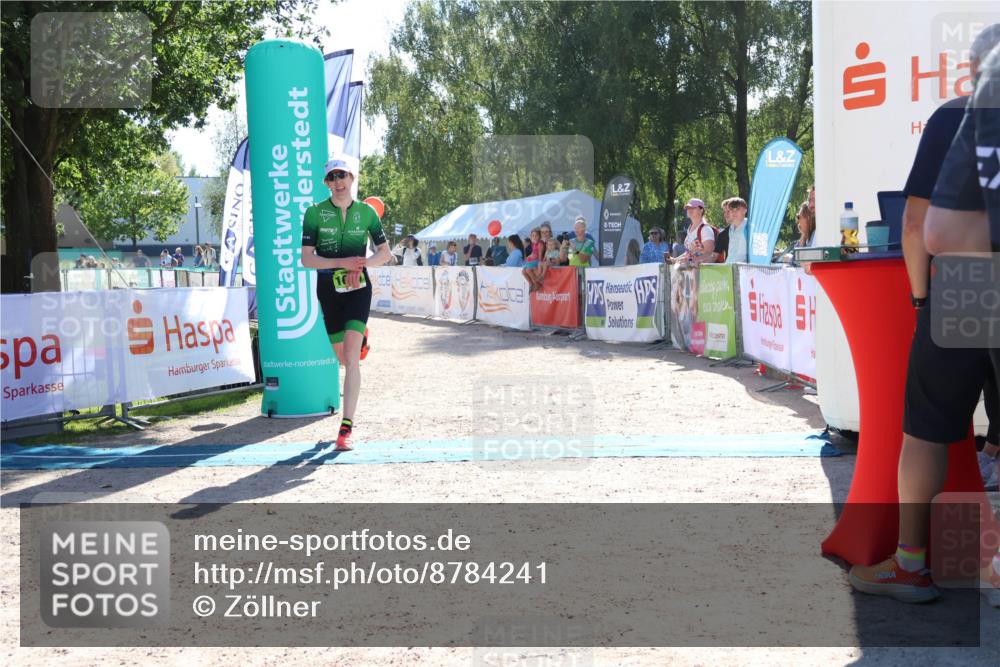 07.09.2025 - 19. Norderstedt Triathlon Zöllner http://msf.ph/oto/8784241 07.09.2025 15:19:26 Ziel 980, 1013 meine-sportfotos.de