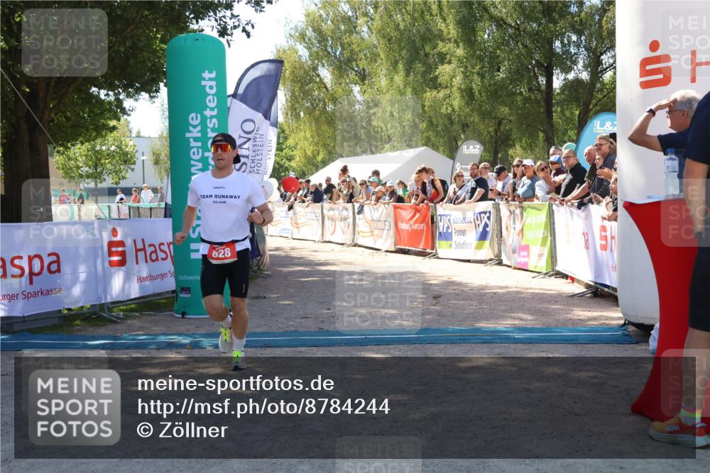 07.09.2025 - 19. Norderstedt Triathlon Zöllner http://msf.ph/oto/8784244 07.09.2025 13:08:15 Ziel 828 meine-sportfotos.de