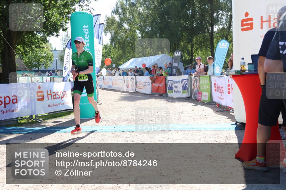 07.09.2025 - 19. Norderstedt Triathlon Zöllner http://msf.ph/oto/8784246 07.09.2025 15:19:27 Ziel 1013 meine-sportfotos.de