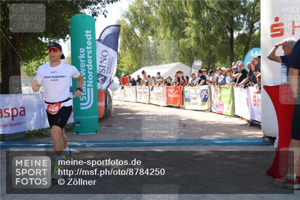 07.09.2025 - 19. Norderstedt Triathlon Zöllner http://msf.ph/oto/8784250 07.09.2025 13:08:15 Ziel 828 meine-sportfotos.de