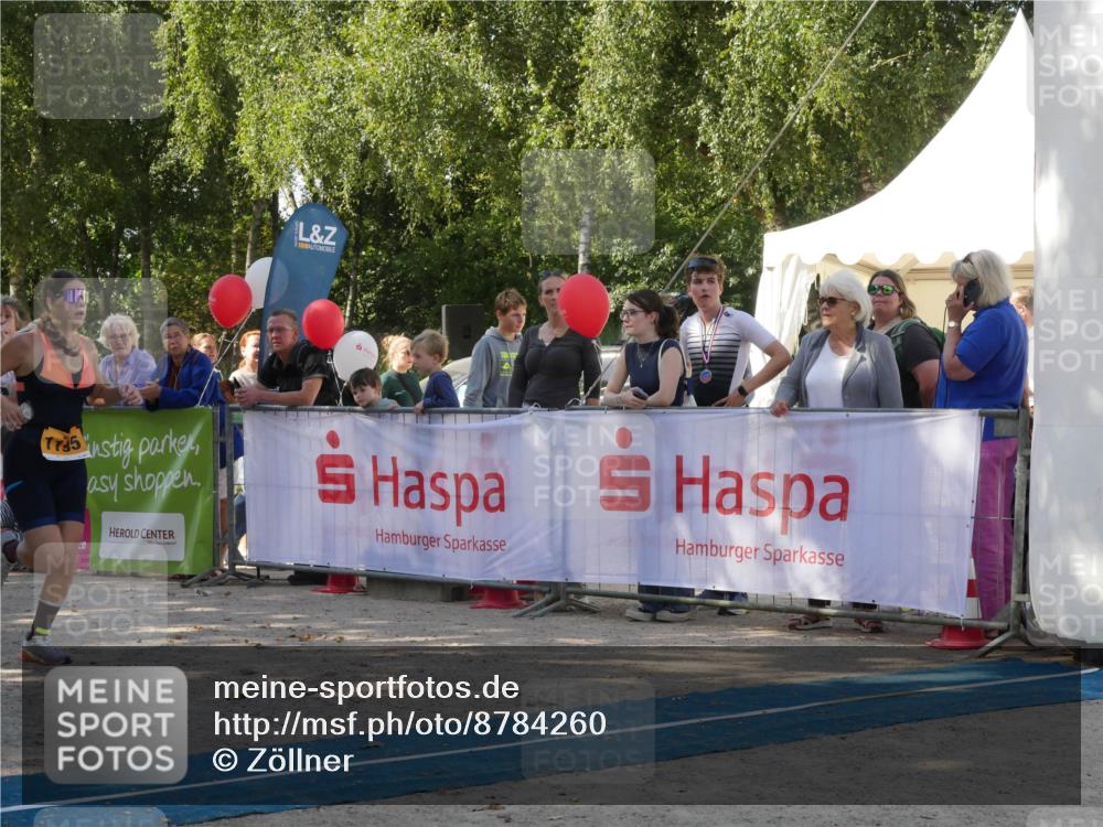 07.09.2025 - 19. Norderstedt Triathlon Zöllner http://msf.ph/oto/8784260 07.09.2025 12:10:10 Ziel 1195, 1383 meine-sportfotos.de