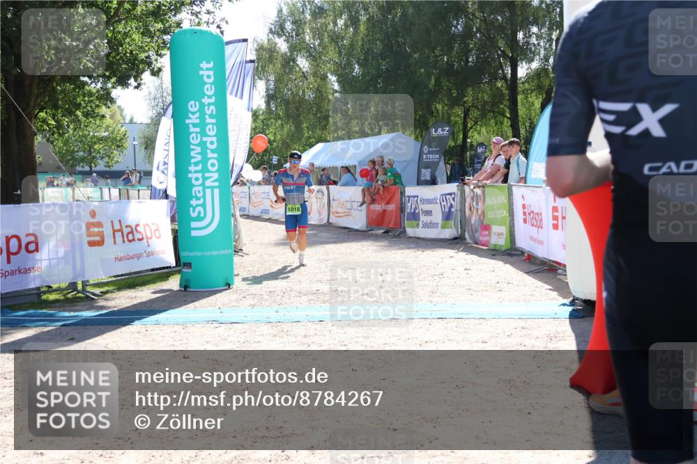 07.09.2025 - 19. Norderstedt Triathlon Zöllner http://msf.ph/oto/8784267 07.09.2025 15:19:49 Ziel 1018 meine-sportfotos.de