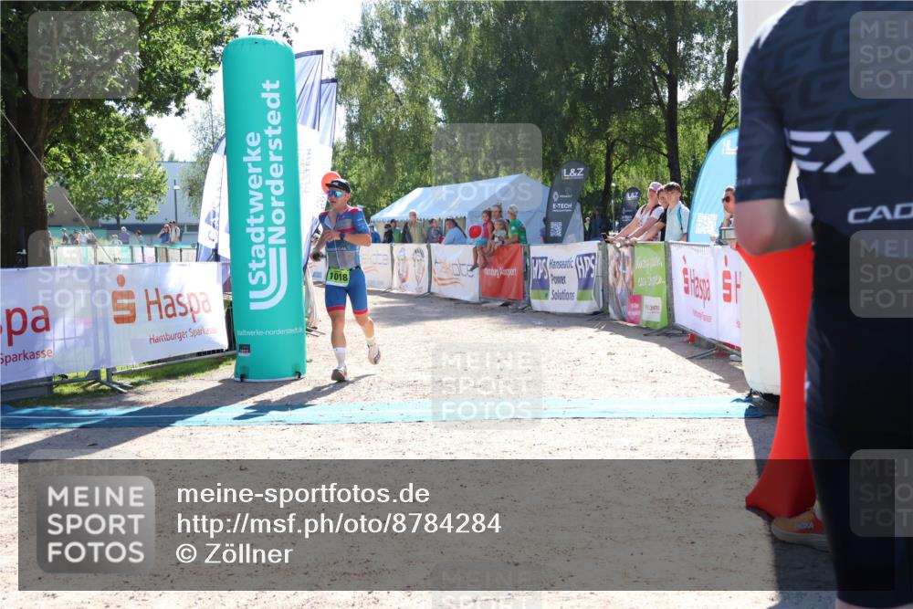 07.09.2025 - 19. Norderstedt Triathlon Zöllner http://msf.ph/oto/8784284 07.09.2025 15:19:50 Ziel 1018 meine-sportfotos.de