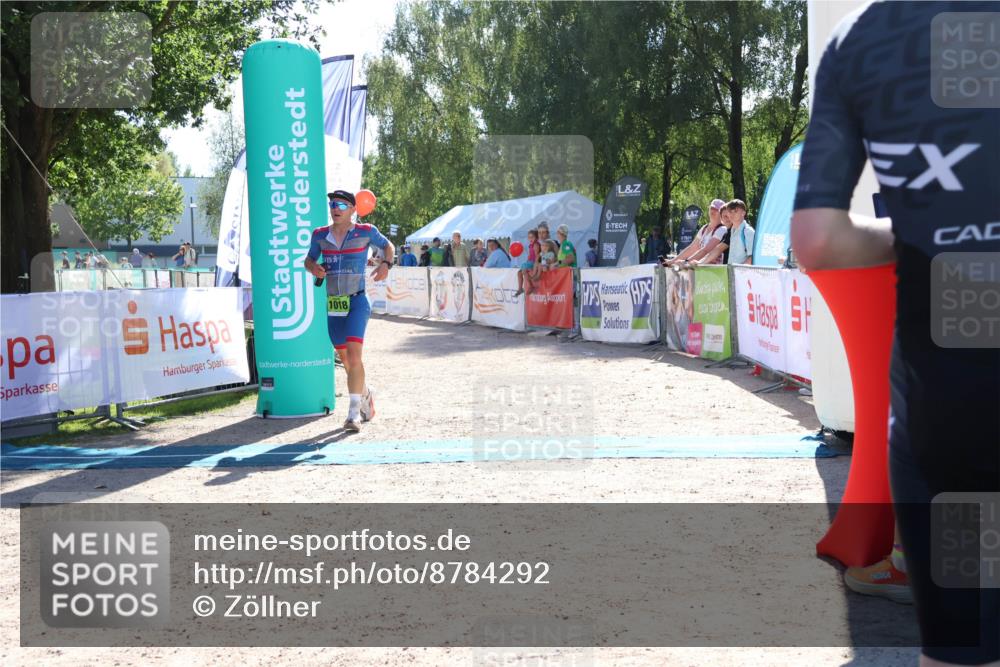 07.09.2025 - 19. Norderstedt Triathlon Zöllner http://msf.ph/oto/8784292 07.09.2025 15:19:50 Ziel 1018 meine-sportfotos.de