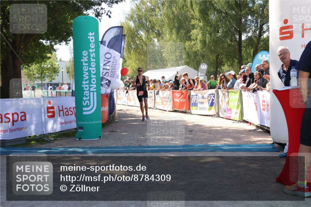 07.09.2025 - 19. Norderstedt Triathlon Zöllner http://msf.ph/oto/8784309 07.09.2025 13:08:40 Ziel 167, 212 meine-sportfotos.de
