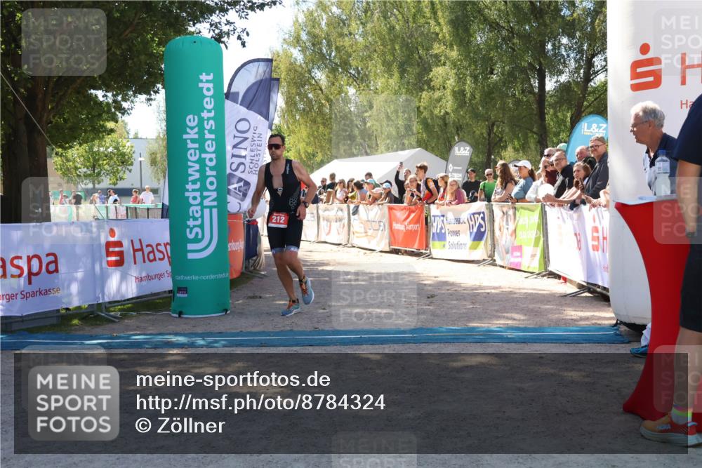07.09.2025 - 19. Norderstedt Triathlon Zöllner http://msf.ph/oto/8784324 07.09.2025 13:08:42 Ziel 212 meine-sportfotos.de