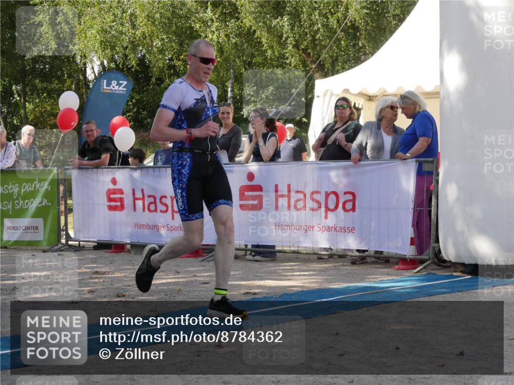 07.09.2025 - 19. Norderstedt Triathlon Zöllner http://msf.ph/oto/8784362 07.09.2025 12:12:38 Ziel 296 meine-sportfotos.de