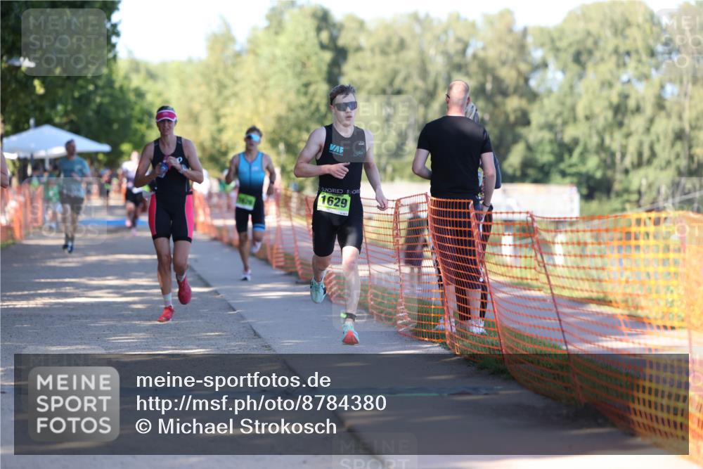 07.09.2025 - 19. Norderstedt Triathlon Michael Strokosch http://msf.ph/oto/8784380 07.09.2025 16:14:08 Laufen 377, 452, 1626, 1629 meine-sportfotos.de