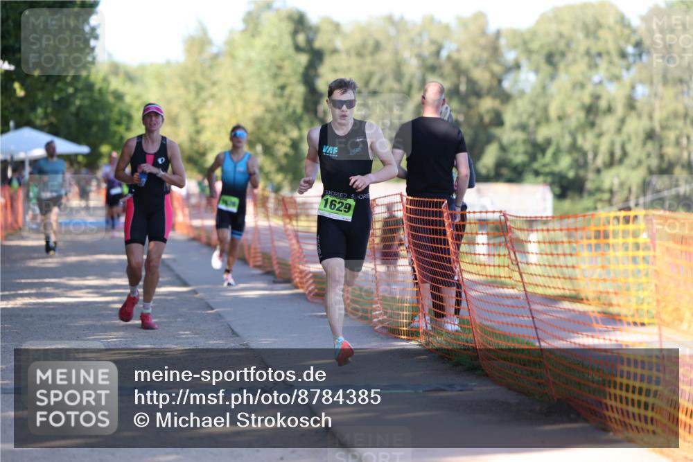07.09.2025 - 19. Norderstedt Triathlon Michael Strokosch http://msf.ph/oto/8784385 07.09.2025 16:14:09 Laufen 377, 452, 946, 1626, 1629 meine-sportfotos.de