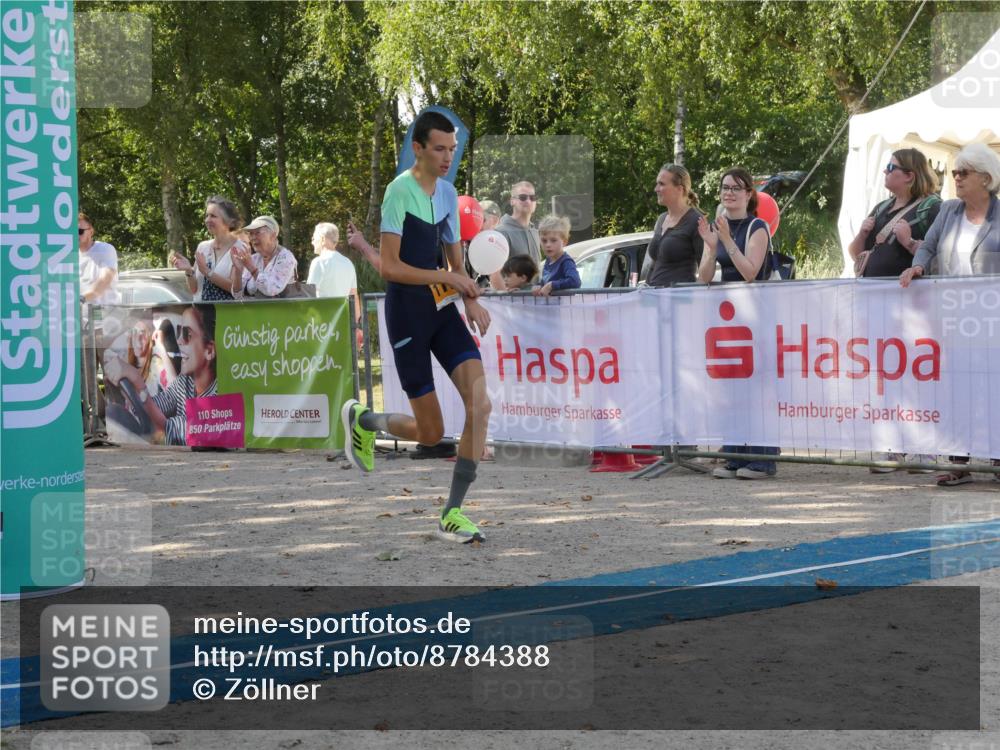 07.09.2025 - 19. Norderstedt Triathlon Zöllner http://msf.ph/oto/8784388 07.09.2025 12:13:53 Ziel 229, 1182, 1190 meine-sportfotos.de