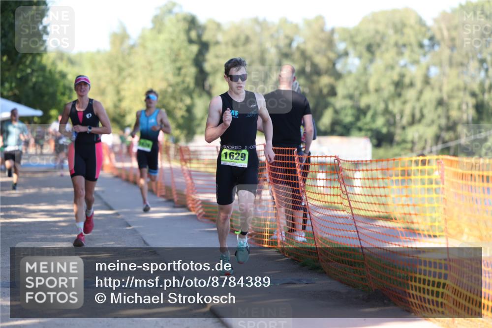 07.09.2025 - 19. Norderstedt Triathlon Michael Strokosch http://msf.ph/oto/8784389 07.09.2025 16:14:09 Laufen 377, 452, 946, 1626, 1629 meine-sportfotos.de