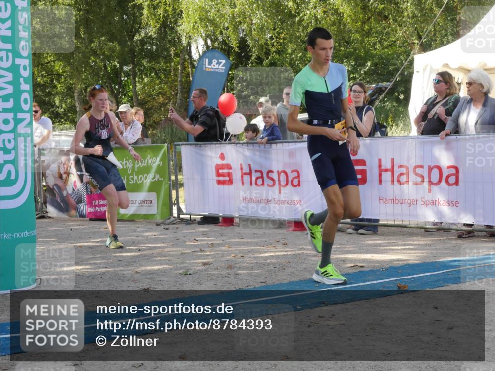 07.09.2025 - 19. Norderstedt Triathlon Zöllner http://msf.ph/oto/8784393 07.09.2025 12:13:53 Ziel 229, 1182, 1190 meine-sportfotos.de