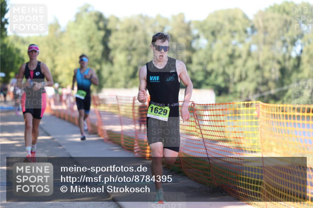 07.09.2025 - 19. Norderstedt Triathlon Michael Strokosch http://msf.ph/oto/8784395 07.09.2025 16:14:10 Laufen 377, 452, 946, 1626, 1629 meine-sportfotos.de