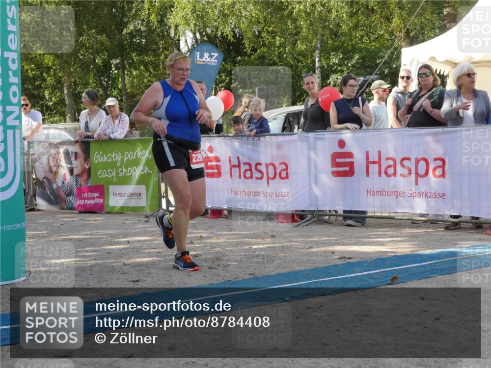 07.09.2025 - 19. Norderstedt Triathlon Zöllner http://msf.ph/oto/8784408 07.09.2025 12:13:55 Ziel 229, 1182, 1190 meine-sportfotos.de