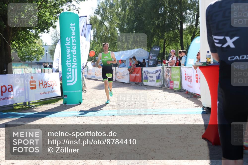 07.09.2025 - 19. Norderstedt Triathlon Zöllner http://msf.ph/oto/8784410 07.09.2025 15:20:42 Ziel 1003 meine-sportfotos.de