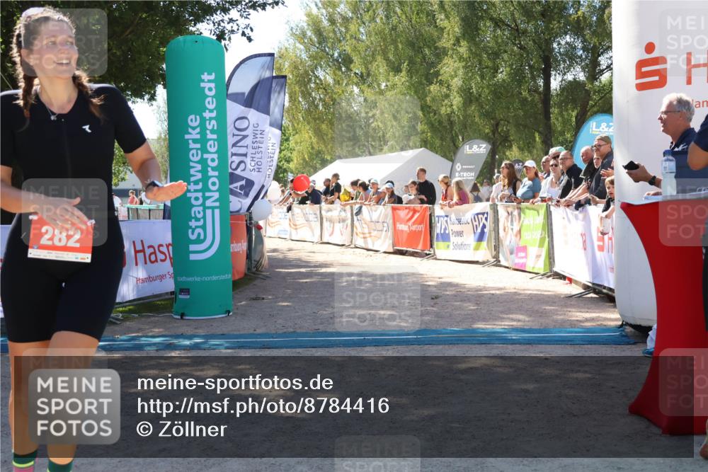 07.09.2025 - 19. Norderstedt Triathlon Zöllner http://msf.ph/oto/8784416 07.09.2025 13:09:02 Ziel 282 meine-sportfotos.de