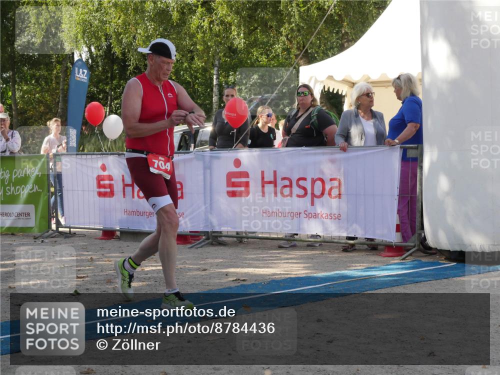 07.09.2025 - 19. Norderstedt Triathlon Zöllner http://msf.ph/oto/8784436 07.09.2025 12:14:36 Ziel 704 meine-sportfotos.de