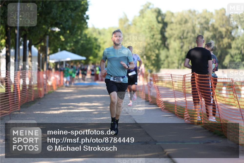 07.09.2025 - 19. Norderstedt Triathlon Michael Strokosch http://msf.ph/oto/8784449 07.09.2025 16:14:15 Laufen 377, 452, 473, 946, 1552, 1626 meine-sportfotos.de