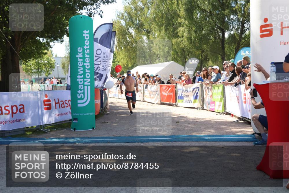 07.09.2025 - 19. Norderstedt Triathlon Zöllner http://msf.ph/oto/8784455 07.09.2025 13:09:36 Ziel 715 meine-sportfotos.de