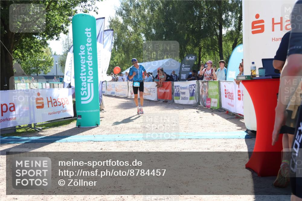 07.09.2025 - 19. Norderstedt Triathlon Zöllner http://msf.ph/oto/8784457 07.09.2025 15:20:57 Ziel 880 meine-sportfotos.de