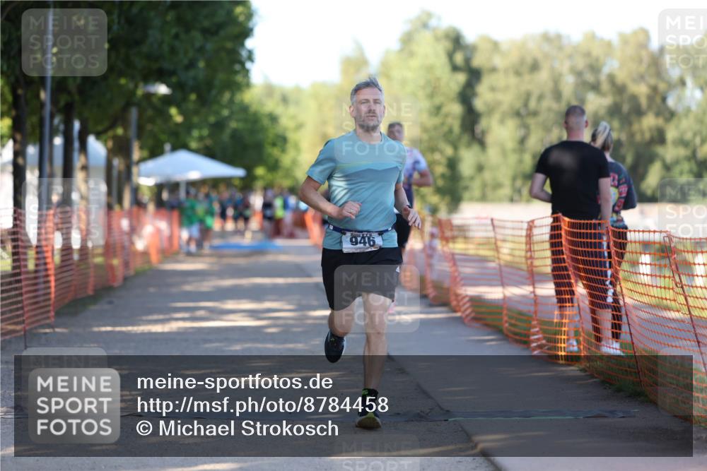 07.09.2025 - 19. Norderstedt Triathlon Michael Strokosch http://msf.ph/oto/8784458 07.09.2025 16:14:16 Laufen 377, 473, 946, 1552, 1626 meine-sportfotos.de