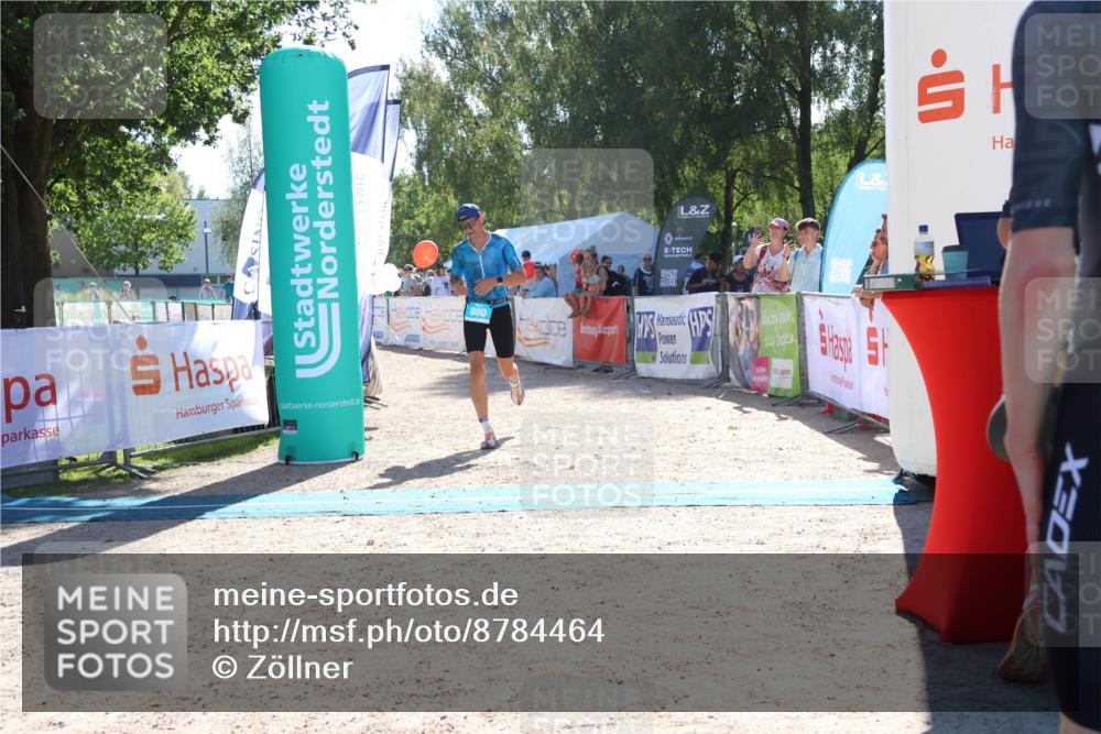 07.09.2025 - 19. Norderstedt Triathlon Zöllner http://msf.ph/oto/8784464 07.09.2025 15:20:58 Ziel 880 meine-sportfotos.de