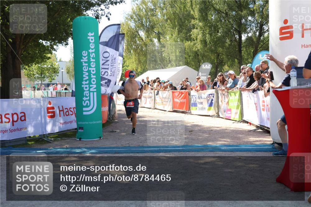 07.09.2025 - 19. Norderstedt Triathlon Zöllner http://msf.ph/oto/8784465 07.09.2025 13:09:37 Ziel 715 meine-sportfotos.de