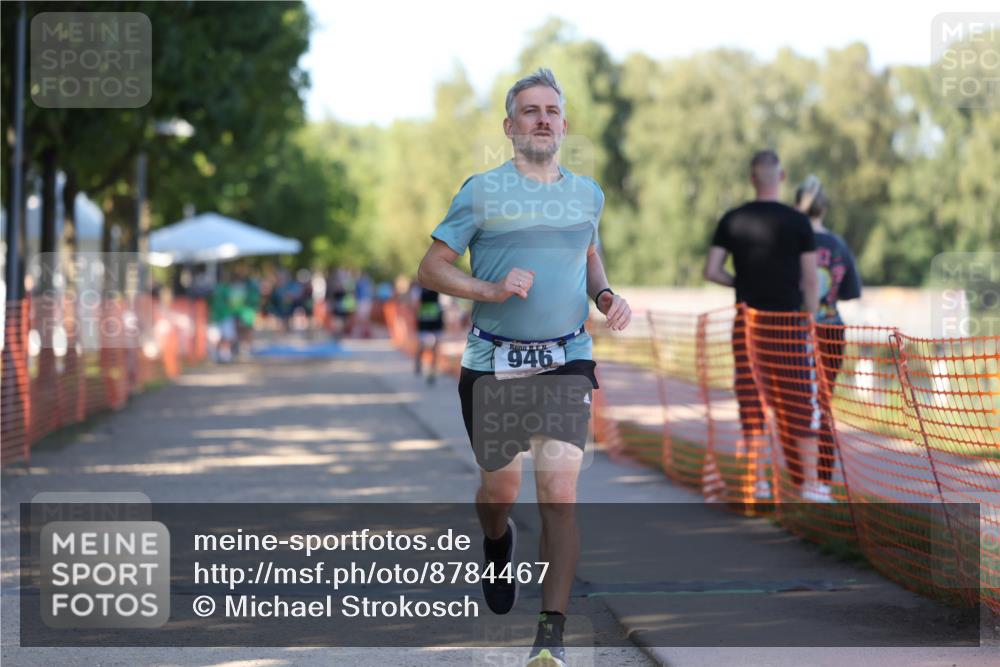 07.09.2025 - 19. Norderstedt Triathlon Michael Strokosch http://msf.ph/oto/8784467 07.09.2025 16:14:16 Laufen 377, 473, 946, 1552, 1626 meine-sportfotos.de