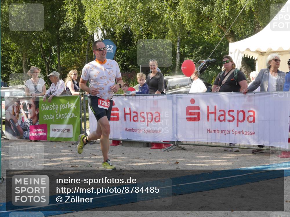 07.09.2025 - 19. Norderstedt Triathlon Zöllner http://msf.ph/oto/8784485 07.09.2025 12:16:04 Ziel 1253 meine-sportfotos.de