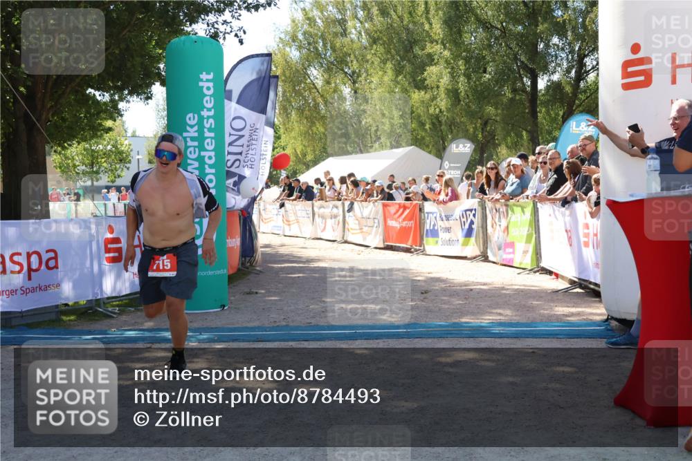 07.09.2025 - 19. Norderstedt Triathlon Zöllner http://msf.ph/oto/8784493 07.09.2025 13:09:39 Ziel 715 meine-sportfotos.de