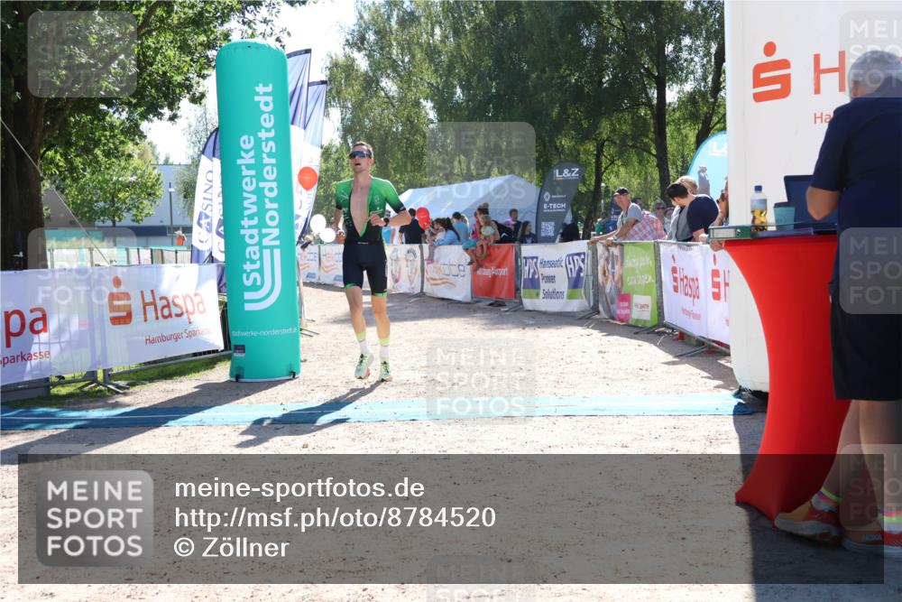 07.09.2025 - 19. Norderstedt Triathlon Zöllner http://msf.ph/oto/8784520 07.09.2025 15:21:49 Ziel 979, 1014 meine-sportfotos.de