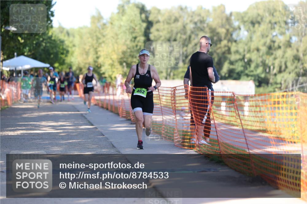 07.09.2025 - 19. Norderstedt Triathlon Michael Strokosch http://msf.ph/oto/8784533 07.09.2025 16:14:26 Laufen 462, 527, 938 meine-sportfotos.de