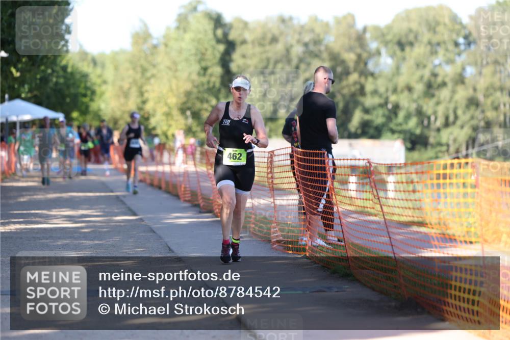 07.09.2025 - 19. Norderstedt Triathlon Michael Strokosch http://msf.ph/oto/8784542 07.09.2025 16:14:26 Laufen 462, 527, 938 meine-sportfotos.de