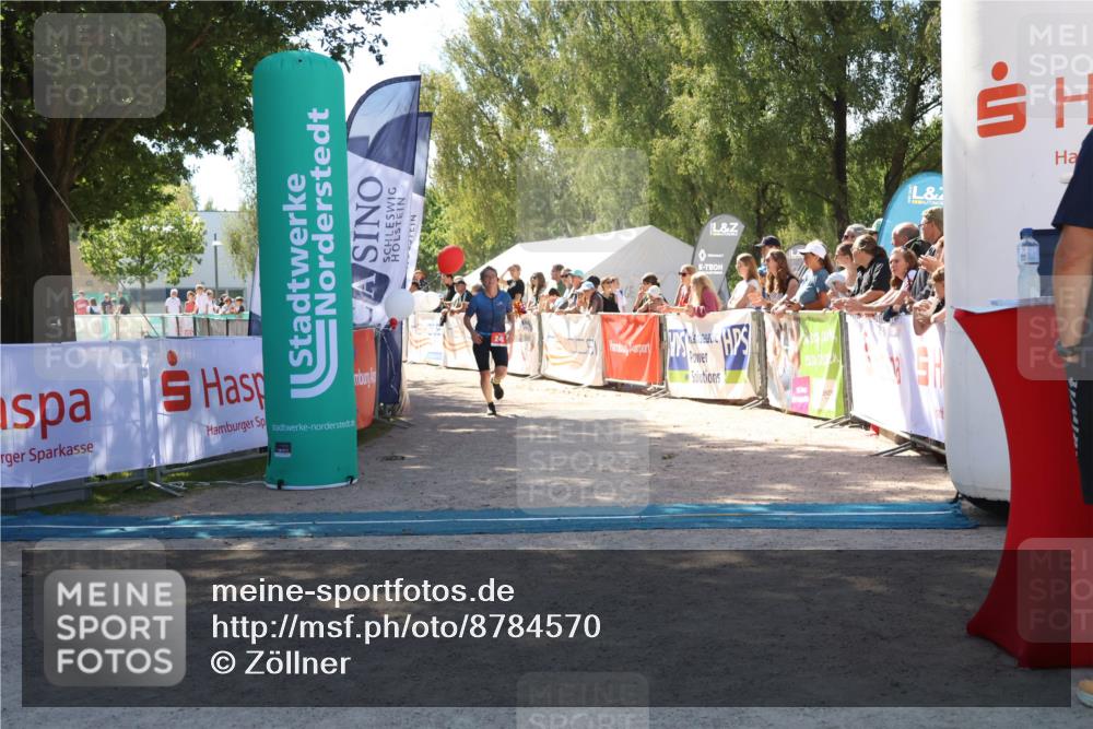 07.09.2025 - 19. Norderstedt Triathlon Zöllner http://msf.ph/oto/8784570 07.09.2025 13:10:40 Ziel 243 meine-sportfotos.de