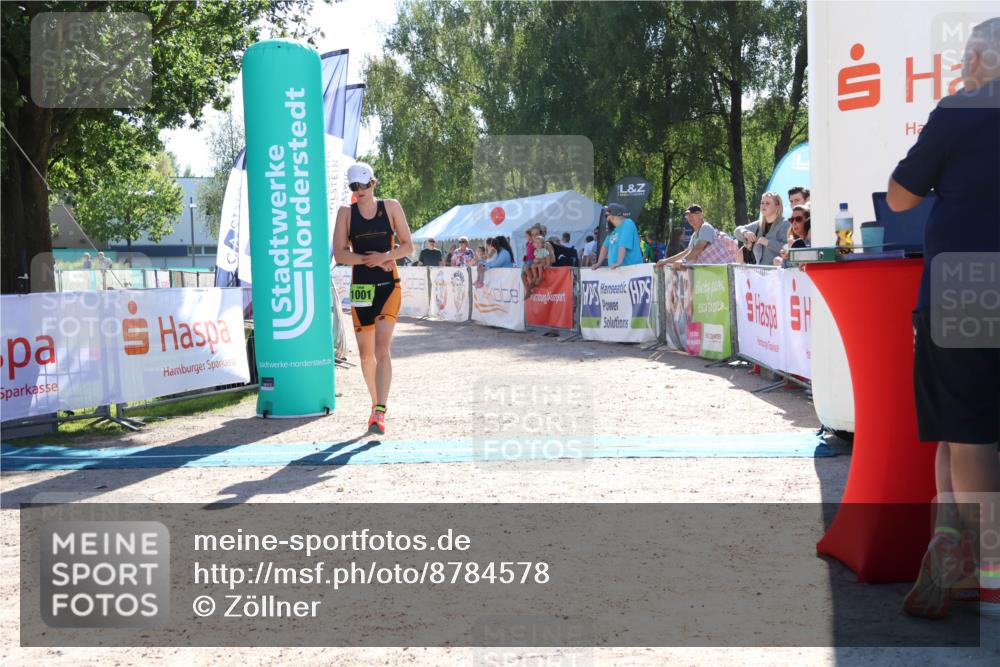 07.09.2025 - 19. Norderstedt Triathlon Zöllner http://msf.ph/oto/8784578 07.09.2025 15:22:09 Ziel 1001 meine-sportfotos.de