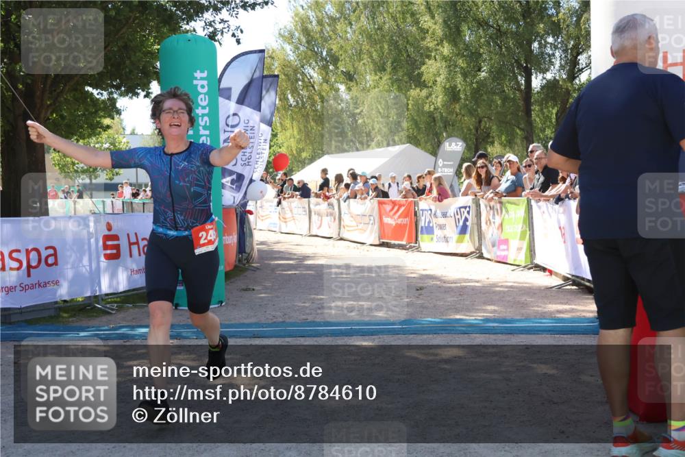 07.09.2025 - 19. Norderstedt Triathlon Zöllner http://msf.ph/oto/8784610 07.09.2025 13:10:44 Ziel 243 meine-sportfotos.de