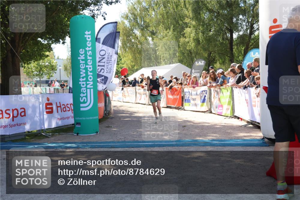 07.09.2025 - 19. Norderstedt Triathlon Zöllner http://msf.ph/oto/8784629 07.09.2025 13:11:08 Ziel 208 meine-sportfotos.de