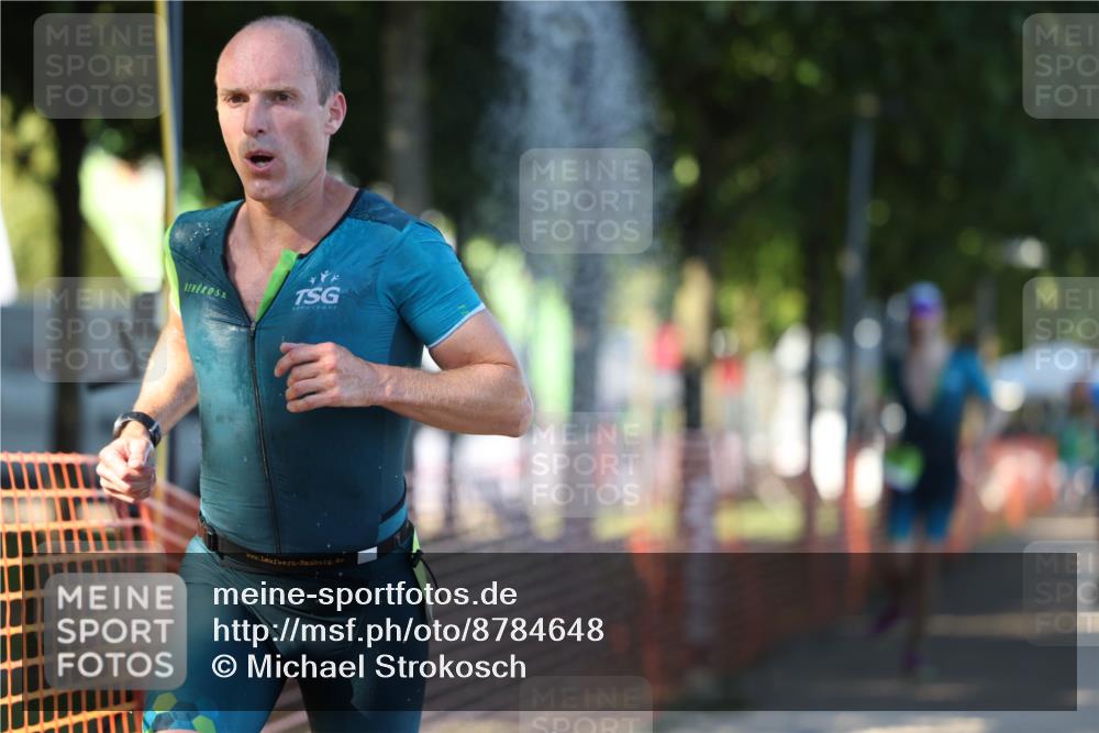 07.09.2025 - 19. Norderstedt Triathlon Michael Strokosch http://msf.ph/oto/8784648 07.09.2025 16:14:35 Laufen 425, 527, 528, 938, 1433 meine-sportfotos.de