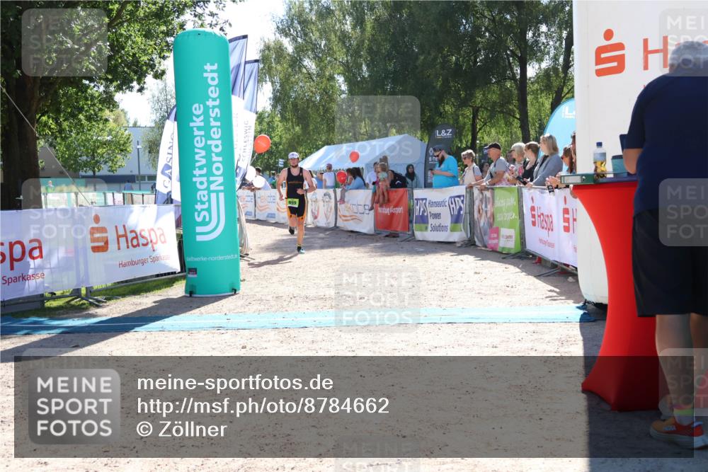 07.09.2025 - 19. Norderstedt Triathlon Zöllner http://msf.ph/oto/8784662 07.09.2025 15:23:08 Ziel 999, 1016 meine-sportfotos.de