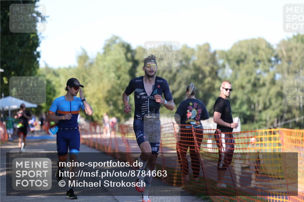 07.09.2025 - 19. Norderstedt Triathlon Michael Strokosch http://msf.ph/oto/8784663 07.09.2025 16:14:37 Laufen 425, 527, 528, 938, 1073, 1433 meine-sportfotos.de