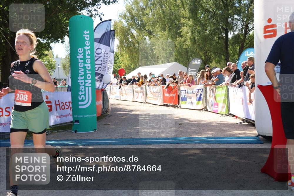 07.09.2025 - 19. Norderstedt Triathlon Zöllner http://msf.ph/oto/8784664 07.09.2025 13:11:10 Ziel 208 meine-sportfotos.de