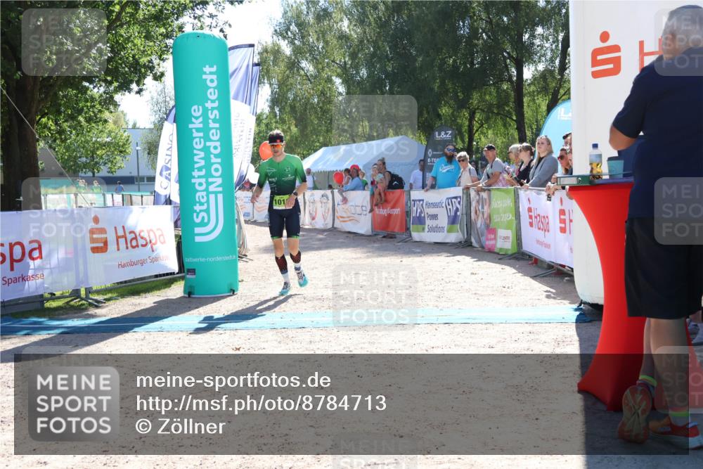 07.09.2025 - 19. Norderstedt Triathlon Zöllner http://msf.ph/oto/8784713 07.09.2025 15:23:12 Ziel 999, 1016 meine-sportfotos.de