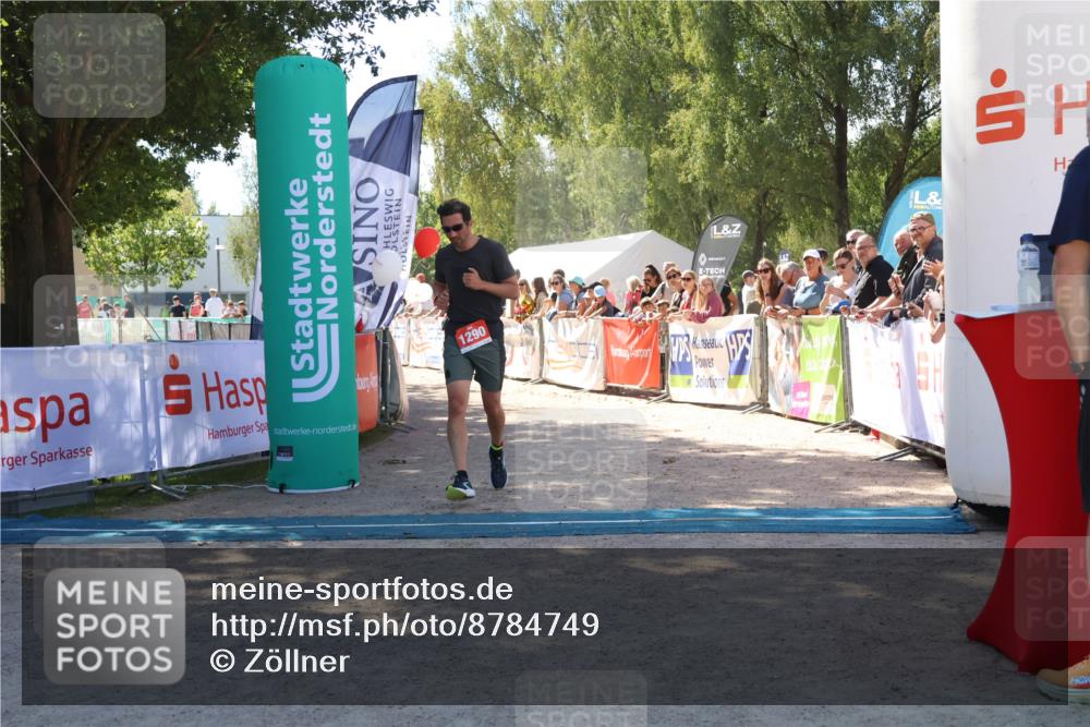 07.09.2025 - 19. Norderstedt Triathlon Zöllner http://msf.ph/oto/8784749 07.09.2025 13:11:33 Ziel 1290 meine-sportfotos.de
