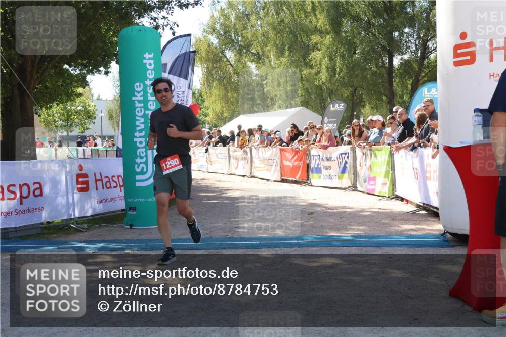 07.09.2025 - 19. Norderstedt Triathlon Zöllner http://msf.ph/oto/8784753 07.09.2025 13:11:34 Ziel 1290 meine-sportfotos.de