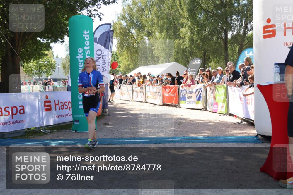 07.09.2025 - 19. Norderstedt Triathlon Zöllner http://msf.ph/oto/8784778 07.09.2025 13:11:53 Ziel 213 meine-sportfotos.de
