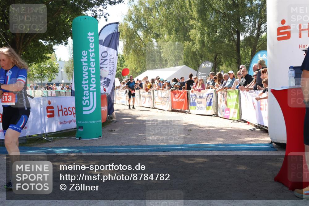 07.09.2025 - 19. Norderstedt Triathlon Zöllner http://msf.ph/oto/8784782 07.09.2025 13:11:55 Ziel 213, 1342 meine-sportfotos.de