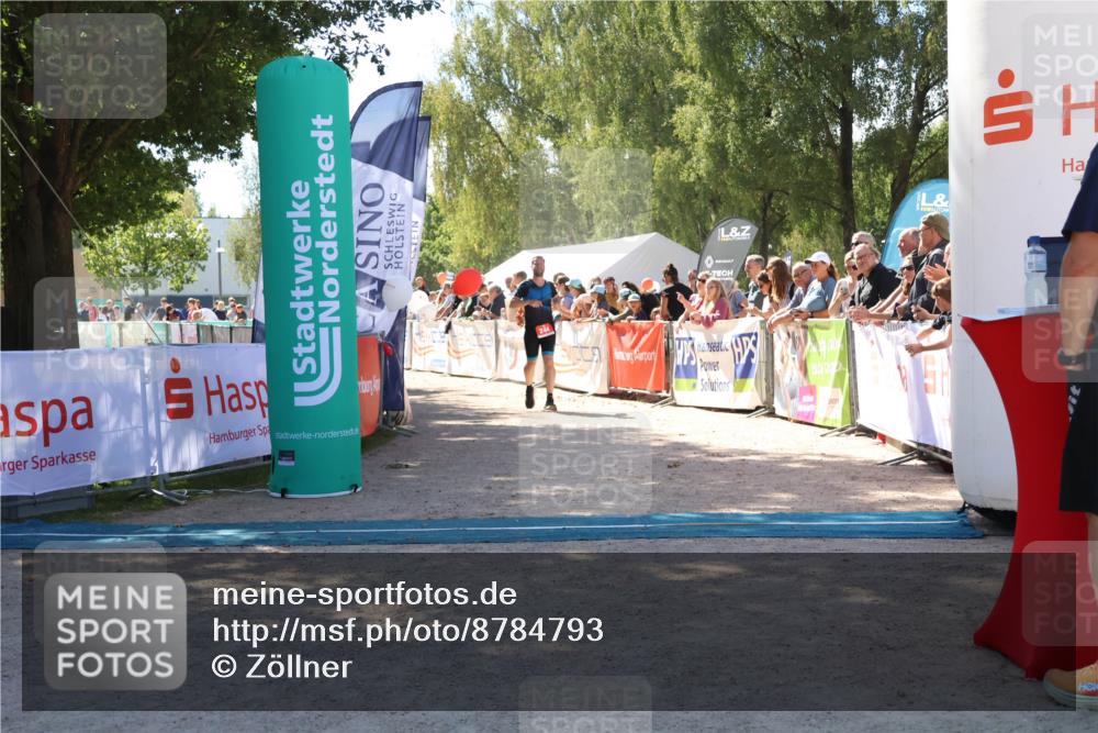 07.09.2025 - 19. Norderstedt Triathlon Zöllner http://msf.ph/oto/8784793 07.09.2025 13:11:57 Ziel 213, 244, 1342 meine-sportfotos.de