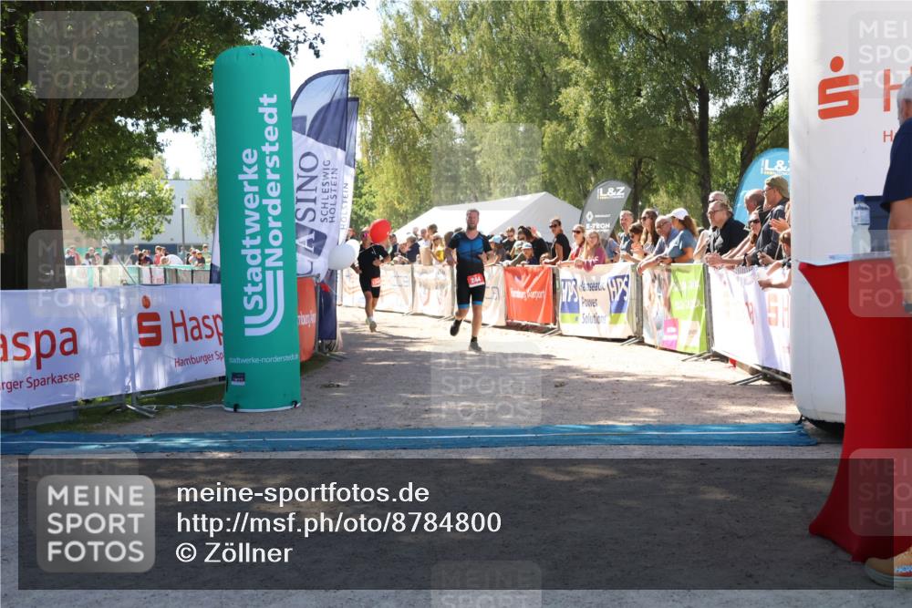 07.09.2025 - 19. Norderstedt Triathlon Zöllner http://msf.ph/oto/8784800 07.09.2025 13:11:58 Ziel 213, 244, 1342 meine-sportfotos.de